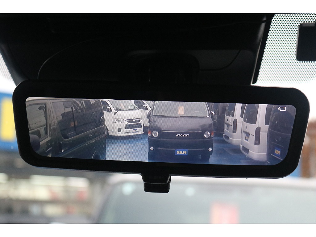 トヨタ ハイエースバン(32枚目)