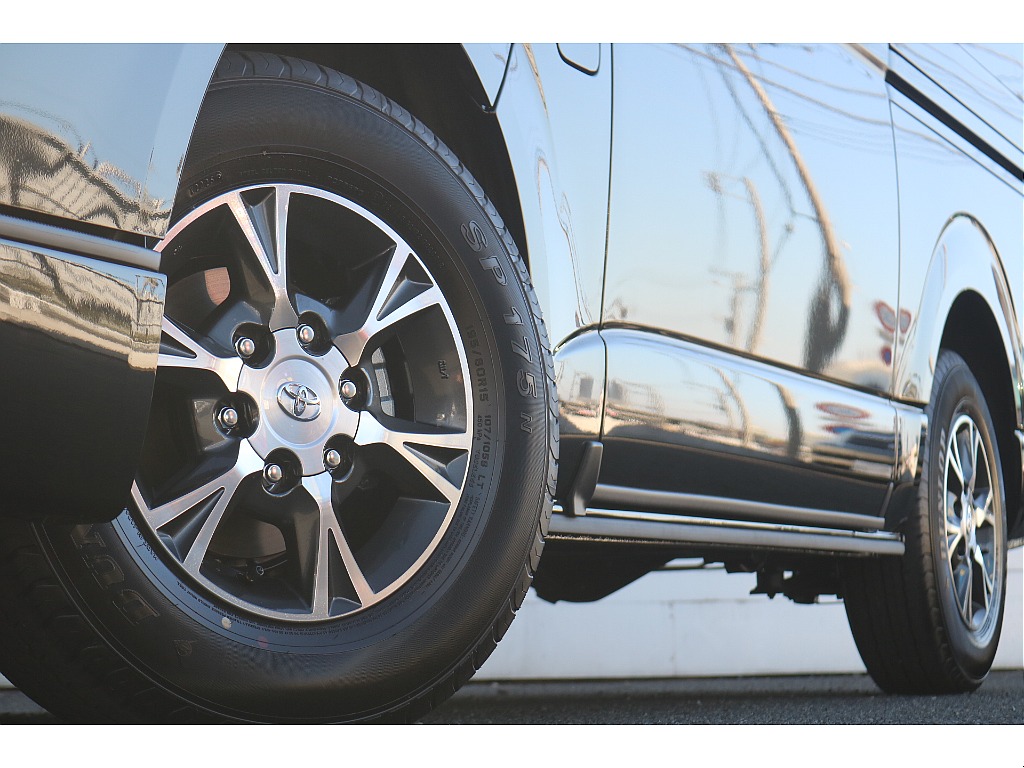 トヨタ ハイエースバン(21枚目)