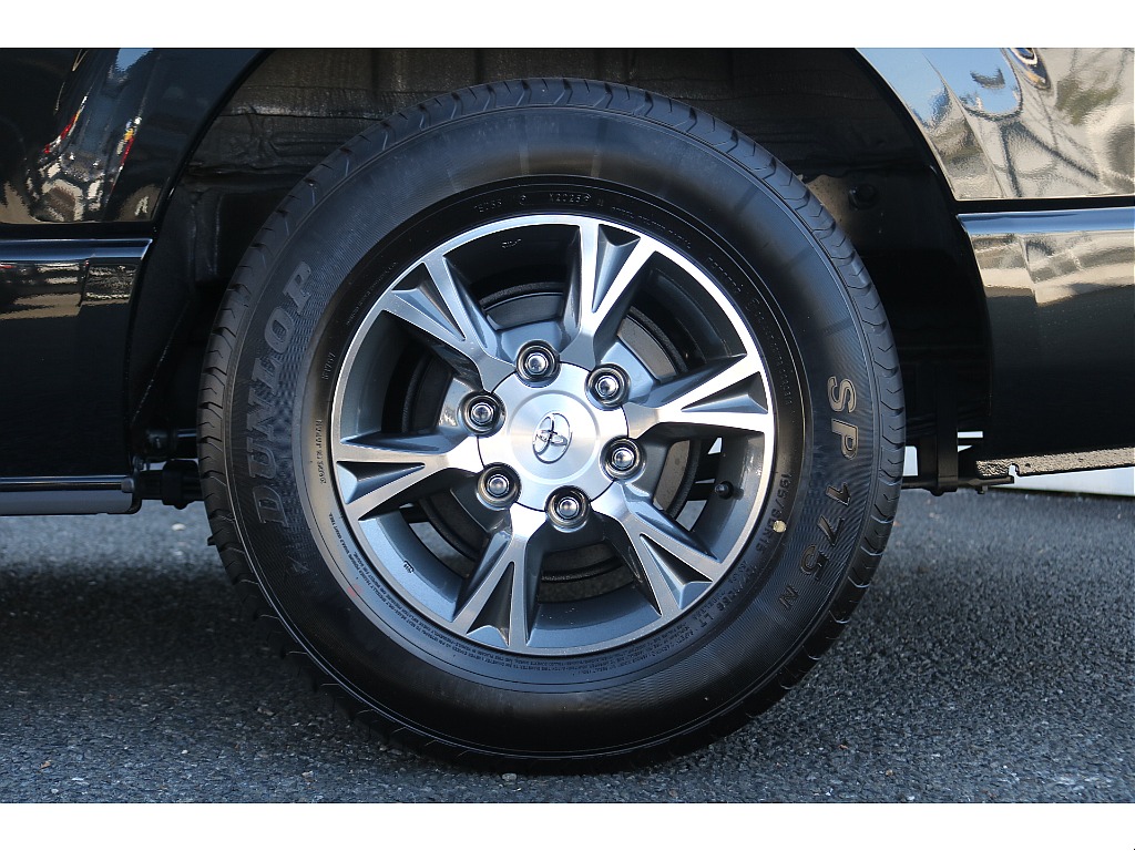 トヨタ ハイエースバン(22枚目)