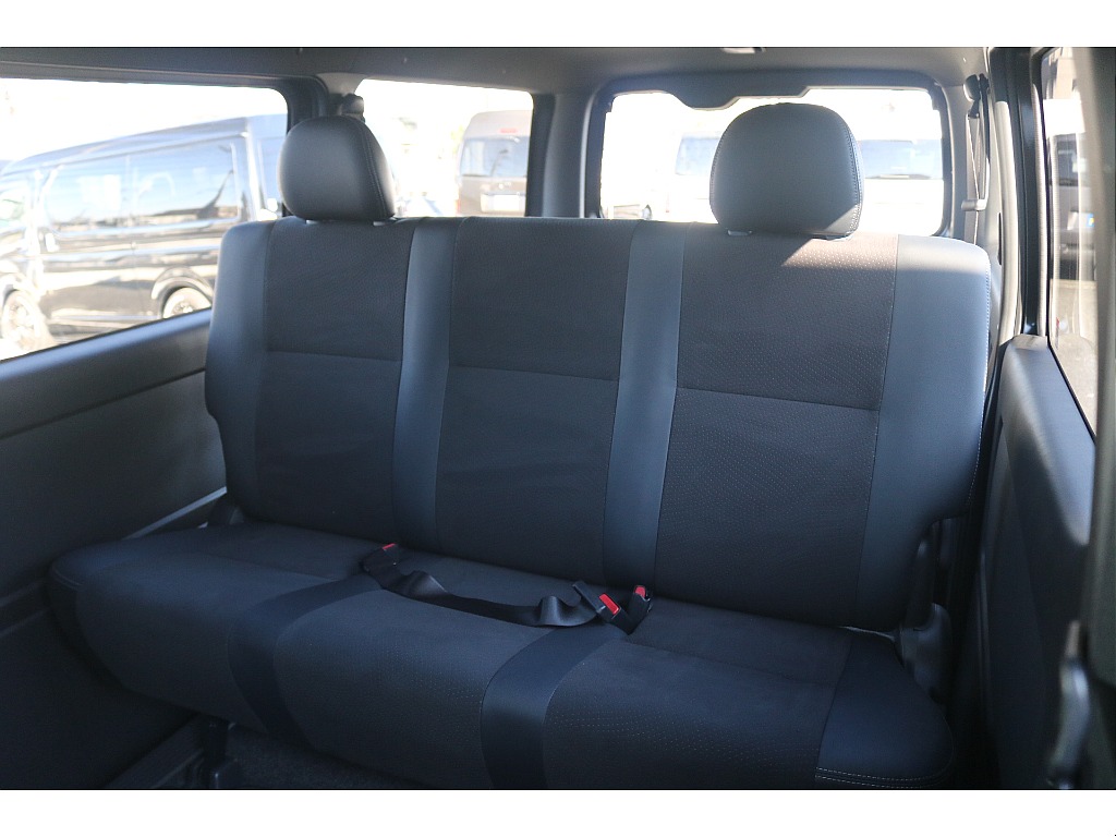 トヨタ ハイエースバン(31枚目)