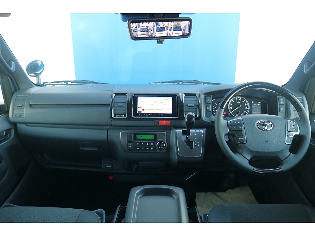 トヨタ ハイエースバン(33枚目)