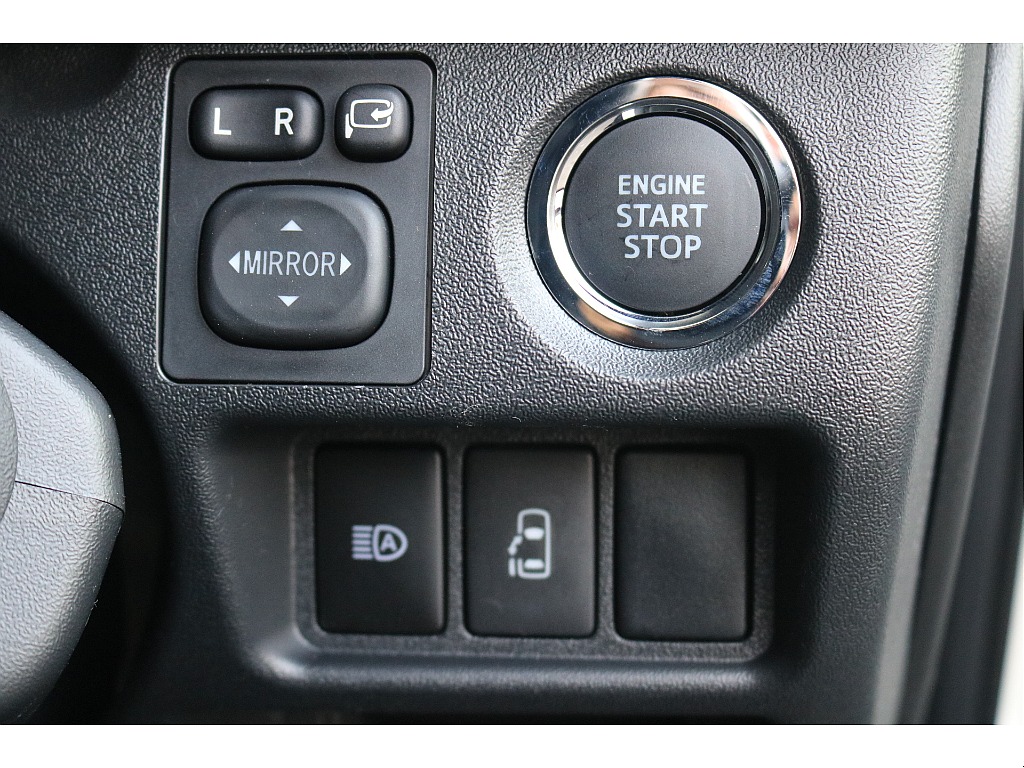 トヨタ ハイエース(16枚目)