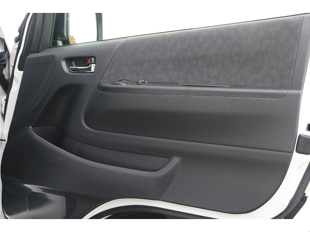 トヨタ ハイエース(38枚目)