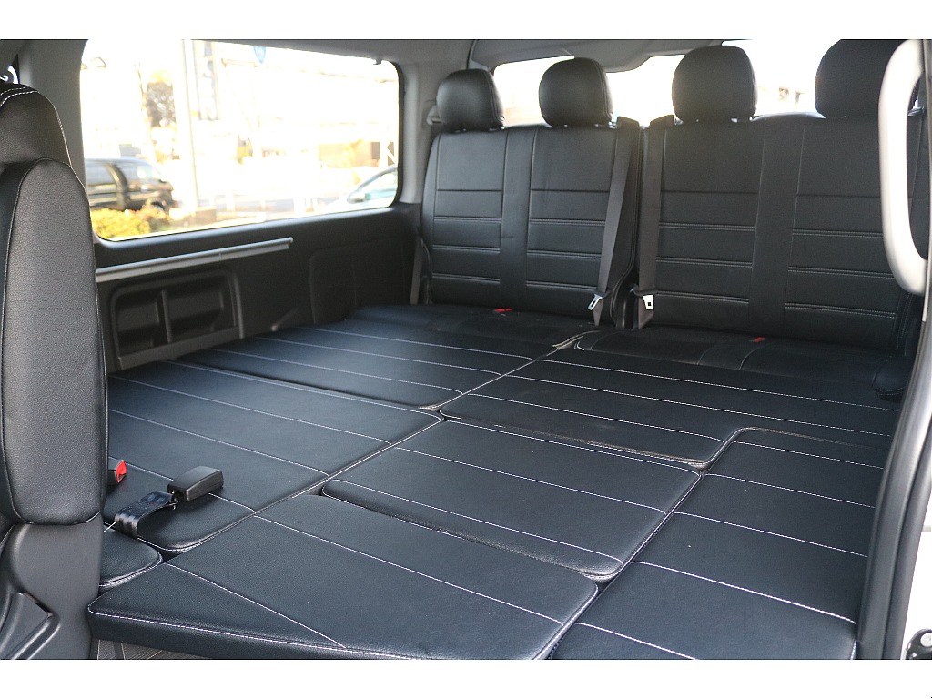 トヨタ ハイエース(9枚目)