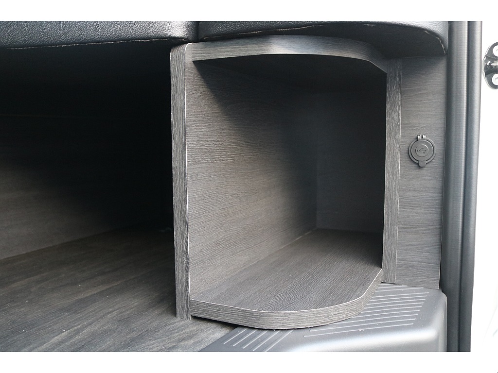 トヨタ ハイエース(10枚目)