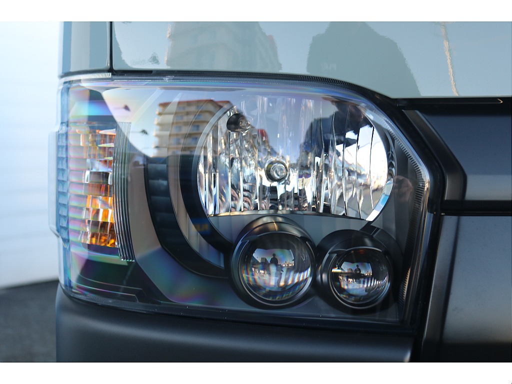 トヨタ ハイエースバン(23枚目)