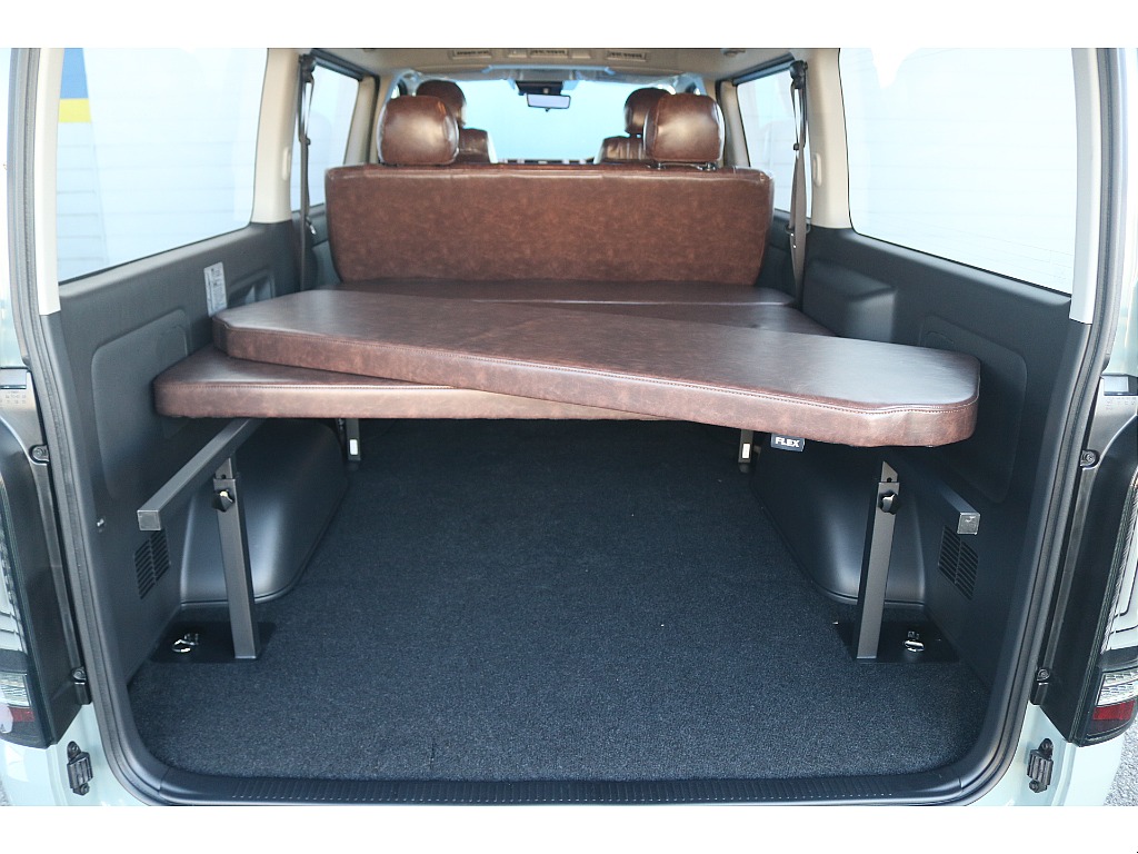 トヨタ ハイエースバン(32枚目)