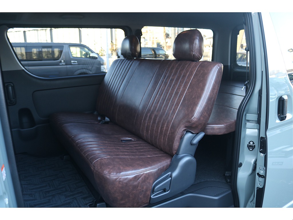 トヨタ ハイエースバン(33枚目)