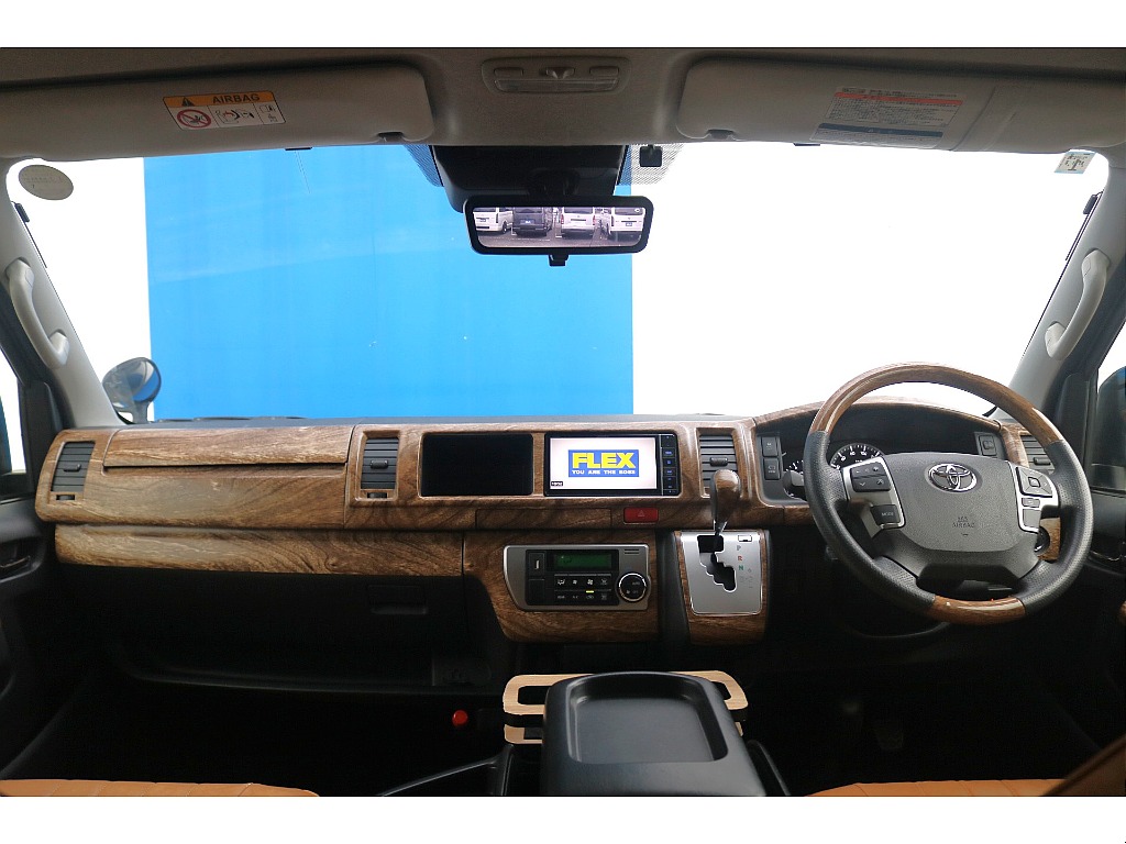 トヨタ ハイエースバン(16枚目)