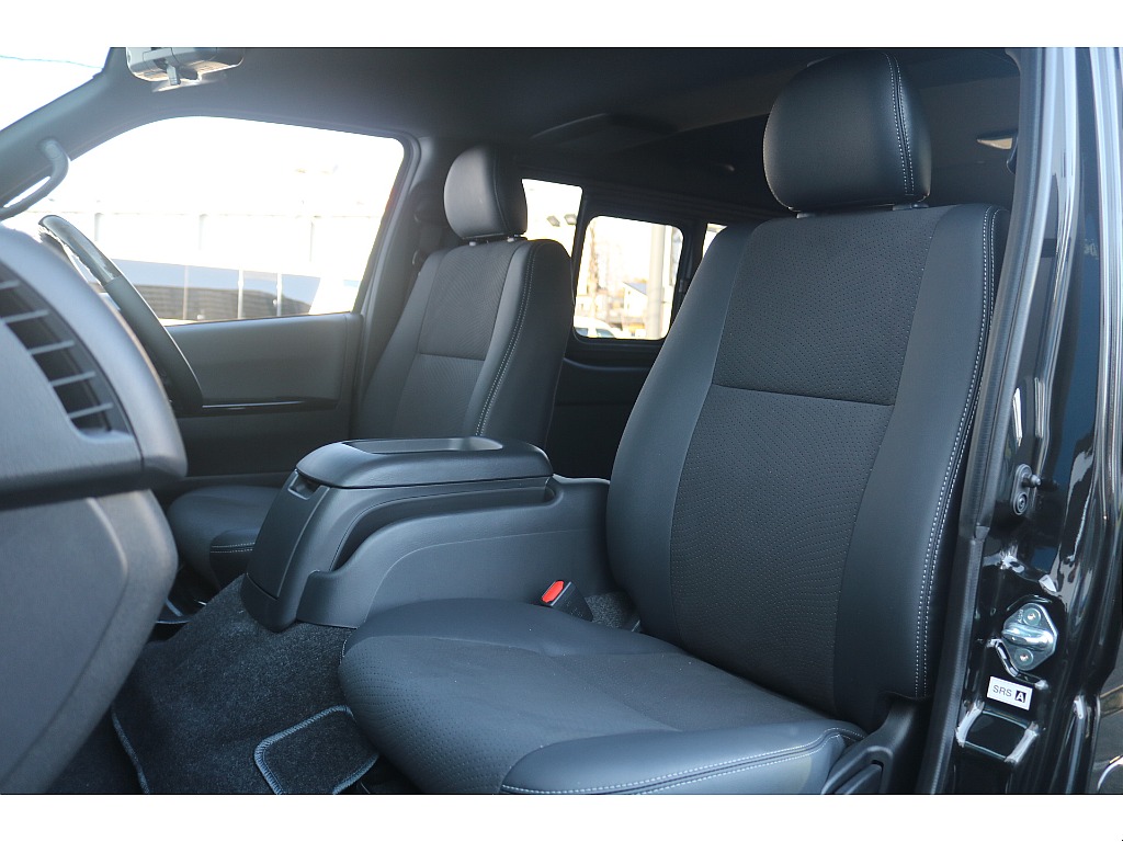 トヨタ ハイエースバン(38枚目)