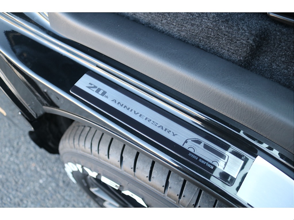 トヨタ ハイエースバン(5枚目)