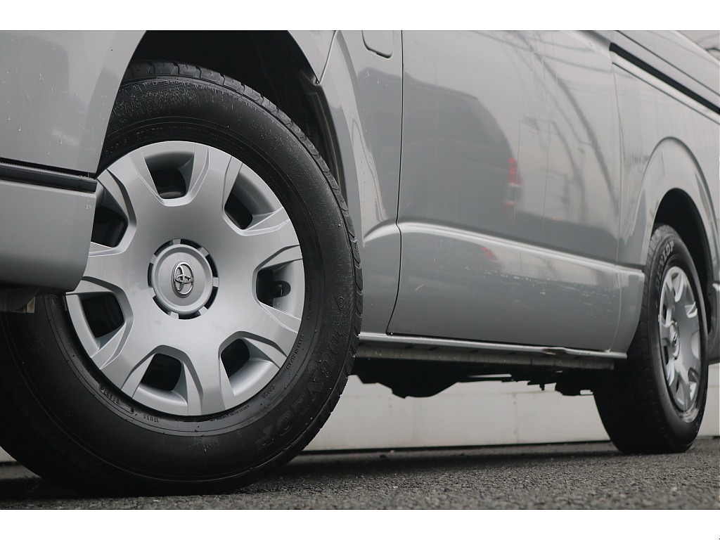 トヨタ ハイエースバン(11枚目)