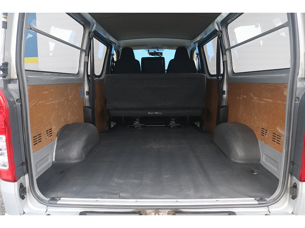 トヨタ ハイエースバン(14枚目)