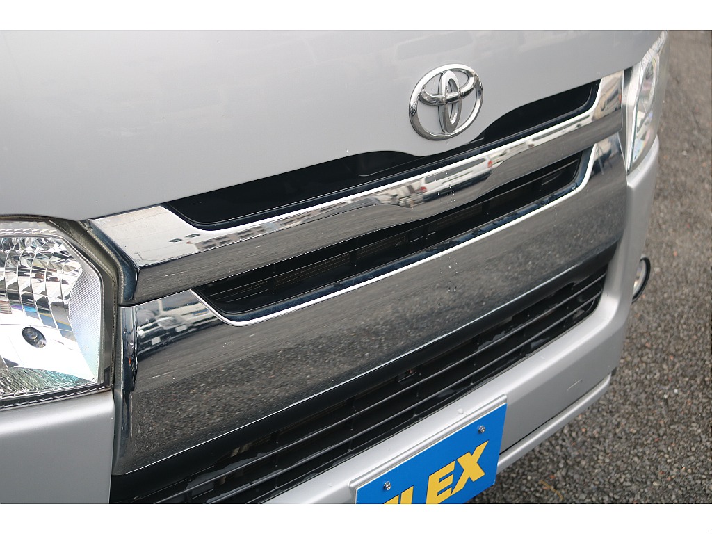 トヨタ ハイエースバン(15枚目)