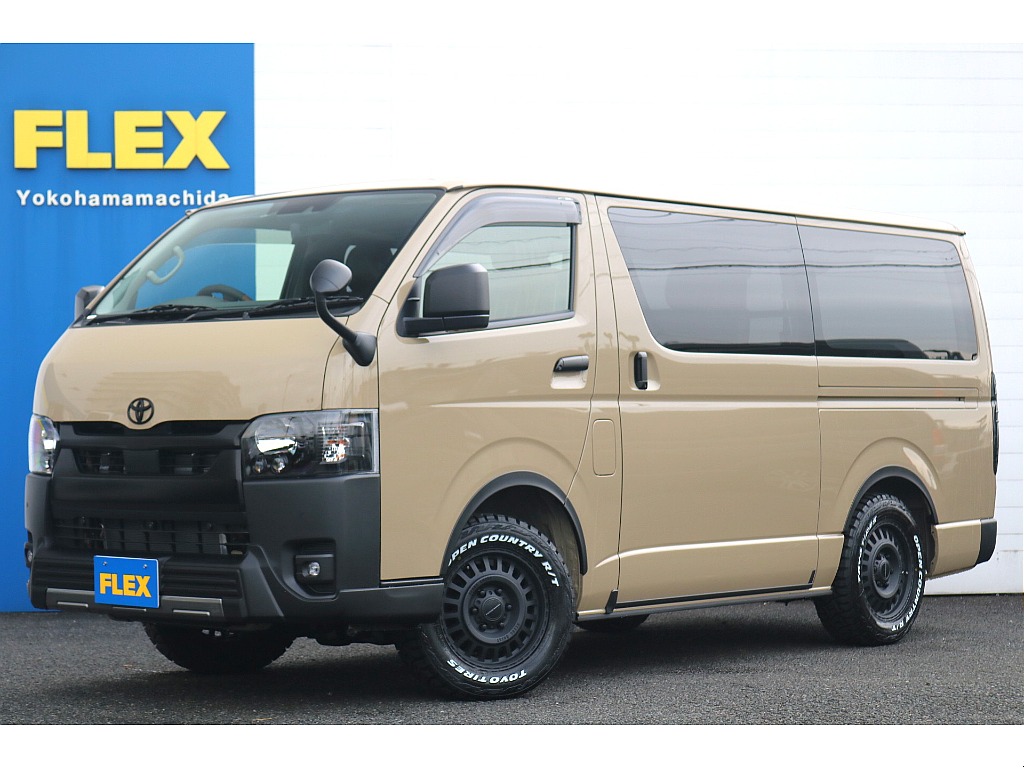 外装はマットブラックエディション×T-Forceでオフロードカスタム！ 内装はノットレコードシートカバーとベッドキットで作成しております！