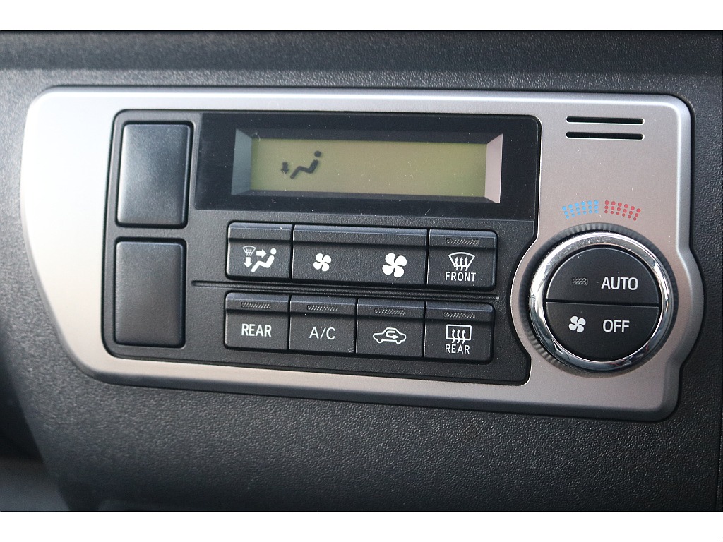 トヨタ ハイエースバン(12枚目)