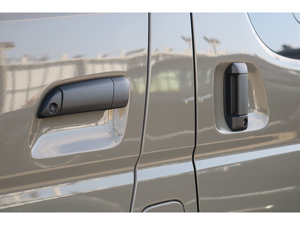 トヨタ ハイエースバン(27枚目)