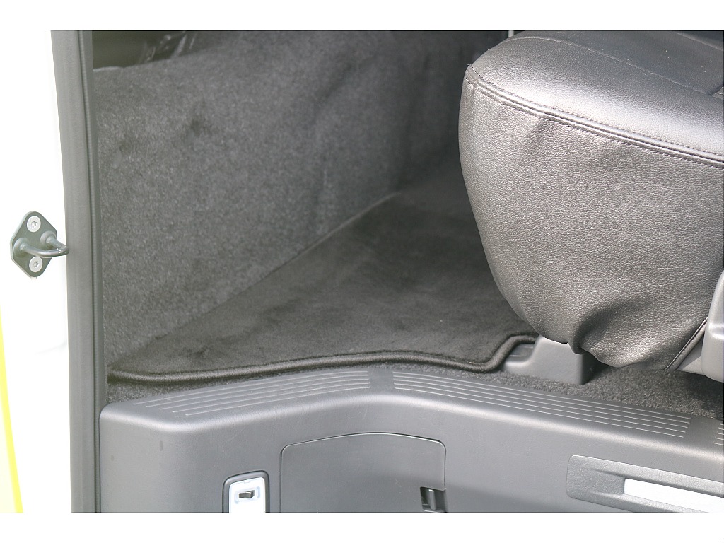 フロアマット付き♪