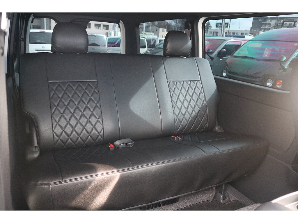 トヨタ ハイエースバン(36枚目)