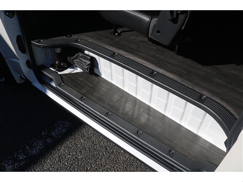 トヨタ ハイエースバン(36枚目)