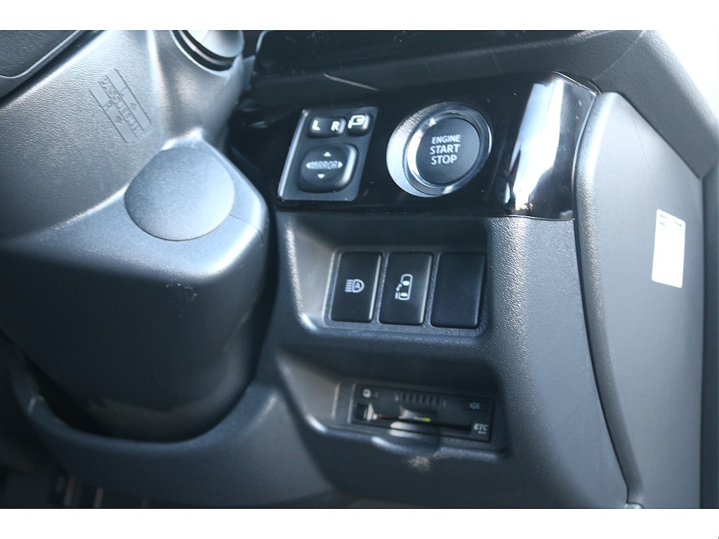 トヨタ ハイエース(30枚目)