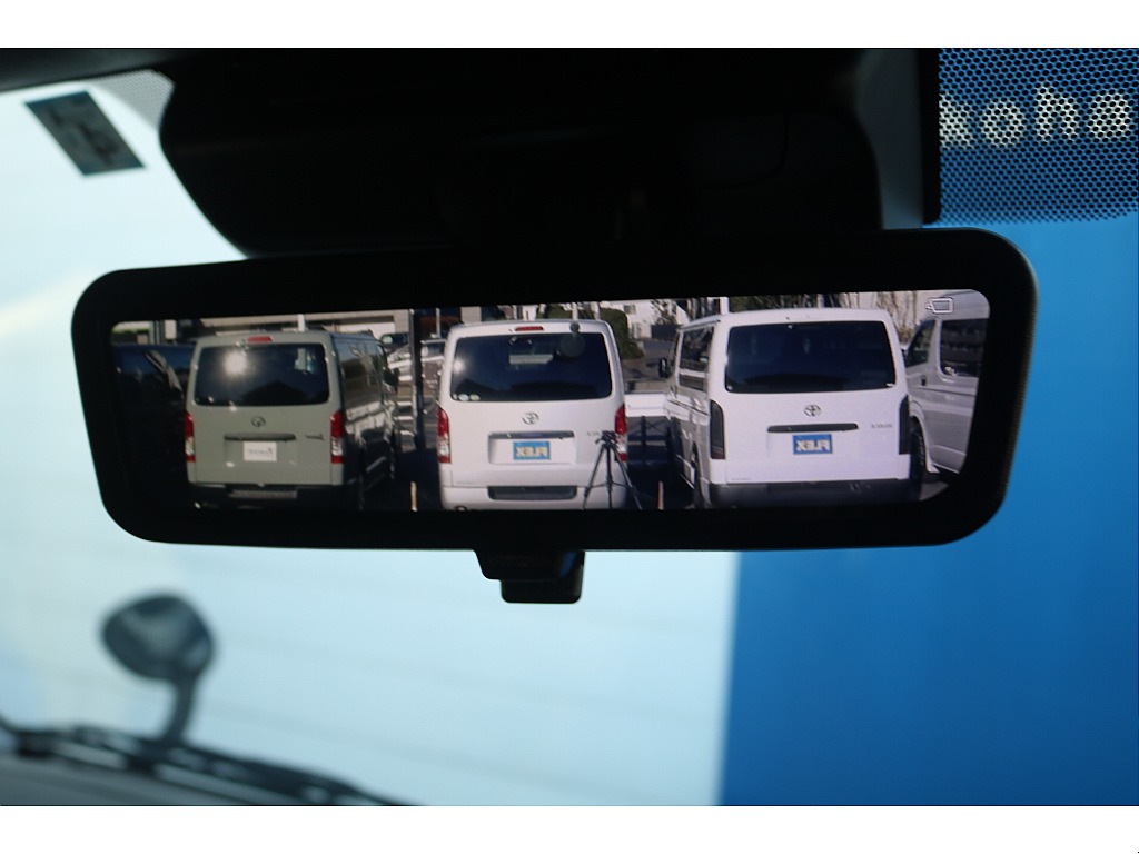 トヨタ ハイエース(34枚目)