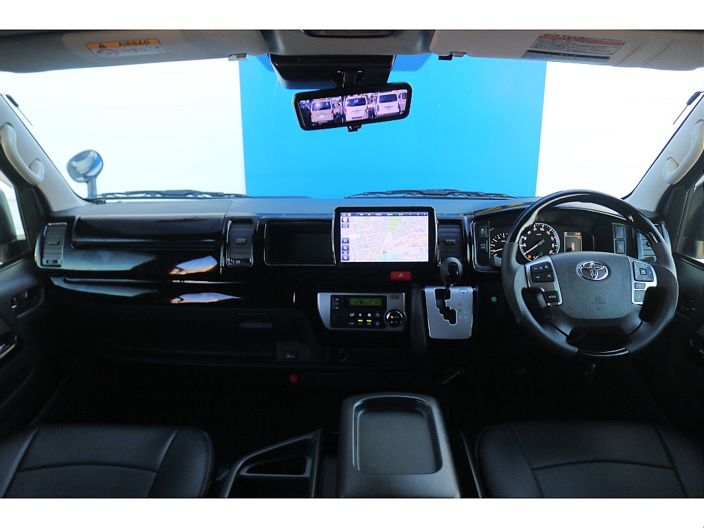 トヨタ ハイエース(35枚目)