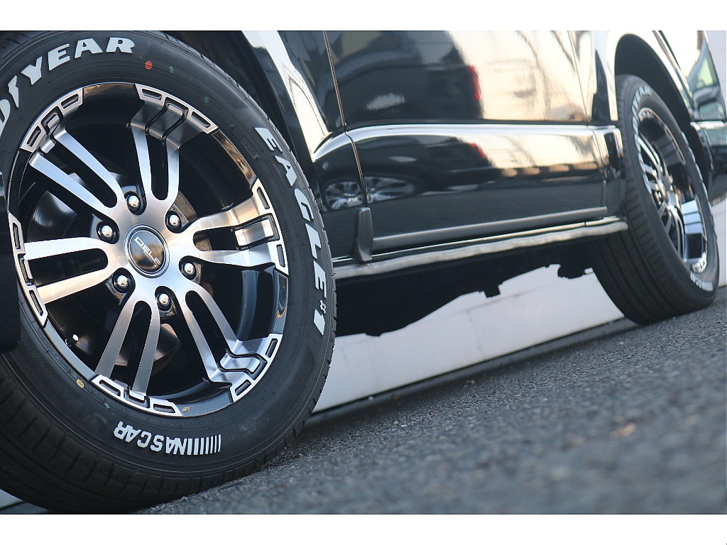 グッドイヤーナスカータイヤ215/60R17