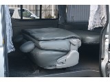 トヨタ ハイエースバン(5枚目)