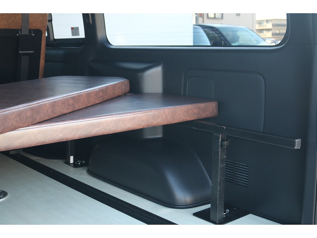 トヨタ ハイエースバン(15枚目)