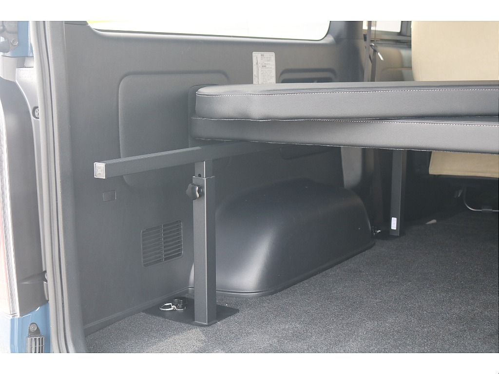 トヨタ ハイエースバン(12枚目)