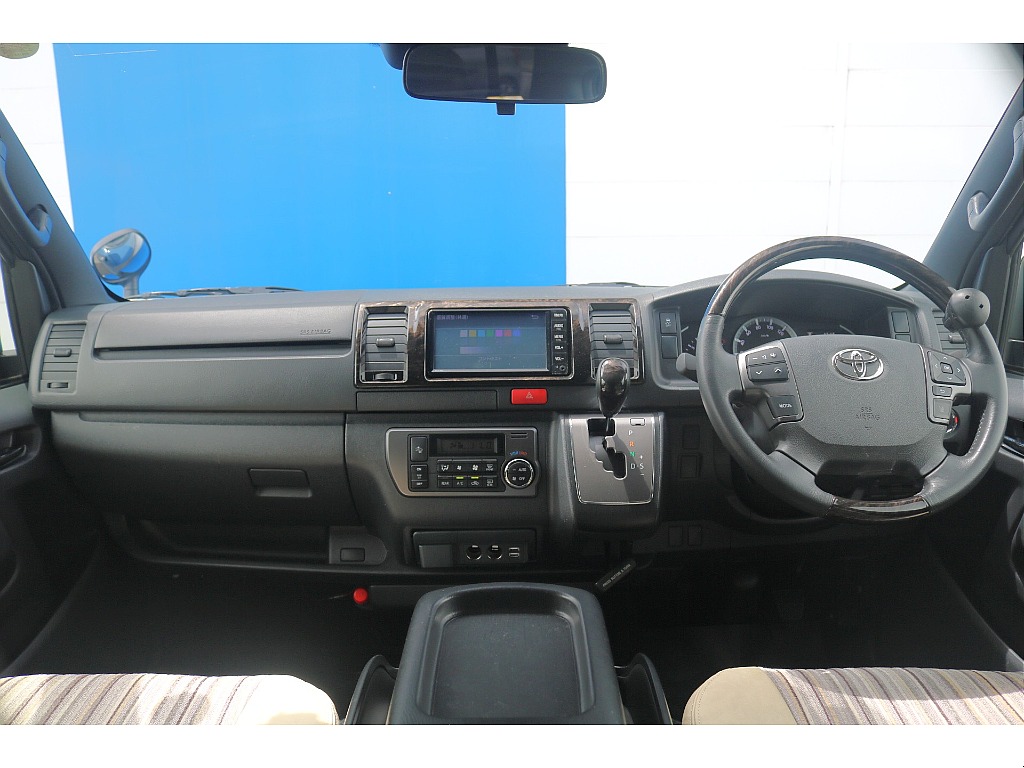 トヨタ ハイエースバン(20枚目)