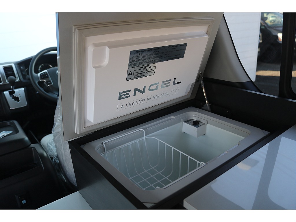 トヨタ ハイエース(5枚目)