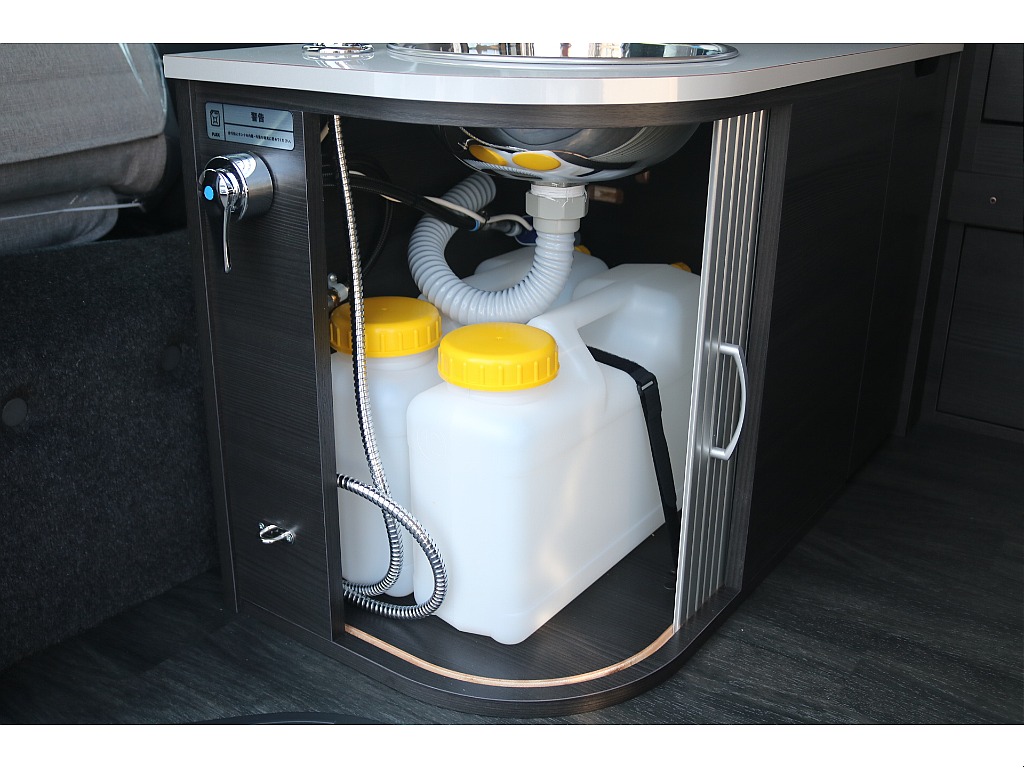 トヨタ ハイエース(9枚目)