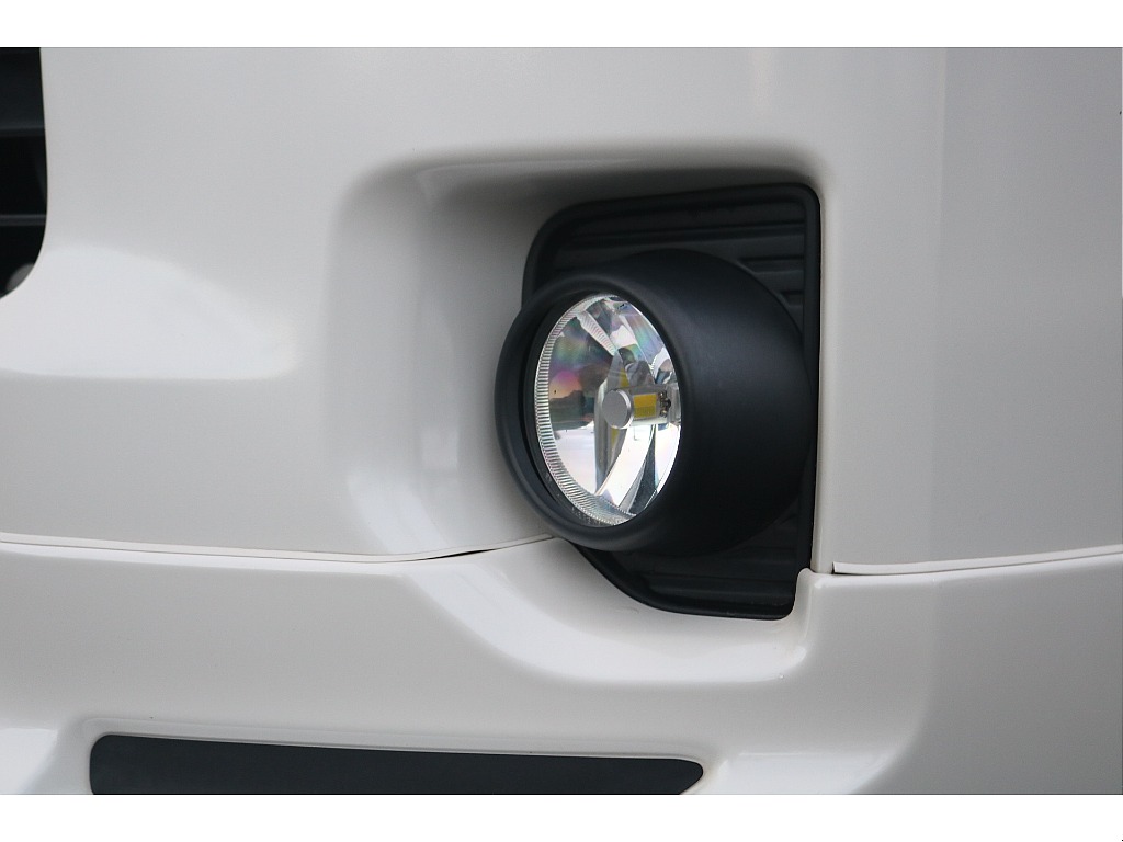 トヨタ ハイエース(5枚目)