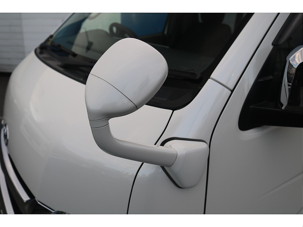 トヨタ ハイエース(11枚目)