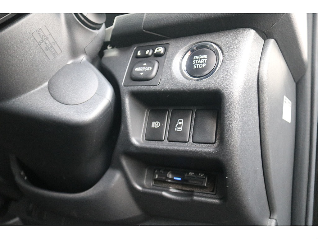 トヨタ ハイエース(13枚目)