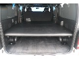 トヨタ ハイエースバン(2枚目)