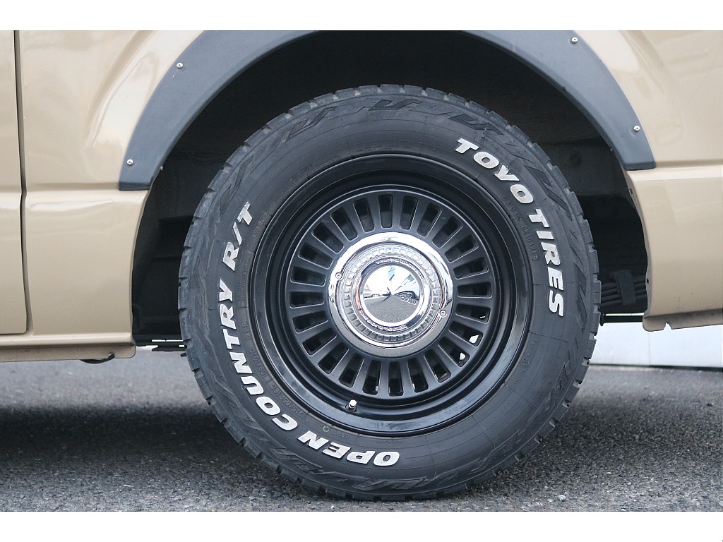 トヨタ ハイエース(7枚目)