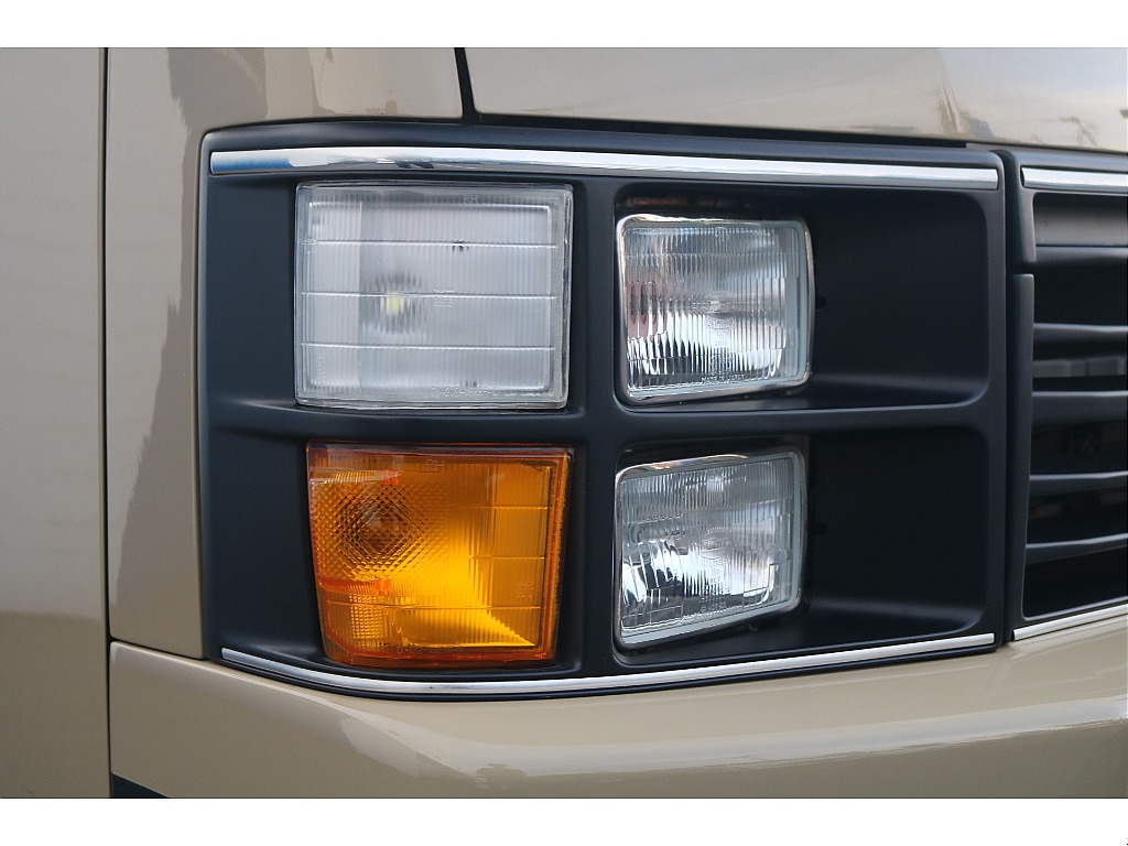 トヨタ ハイエース(10枚目)