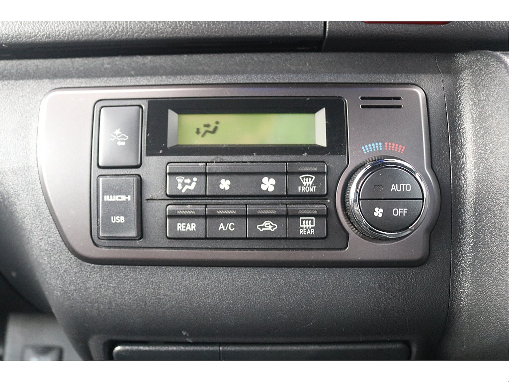 トヨタ ハイエースバン(15枚目)