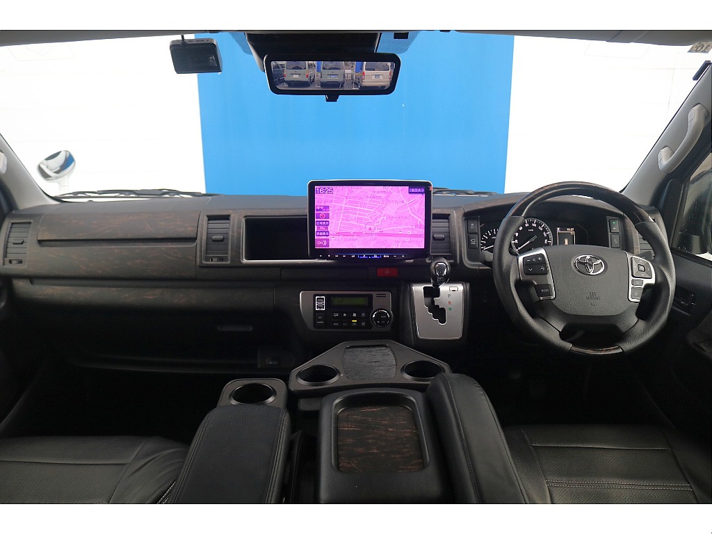 トヨタ ハイエース(20枚目)