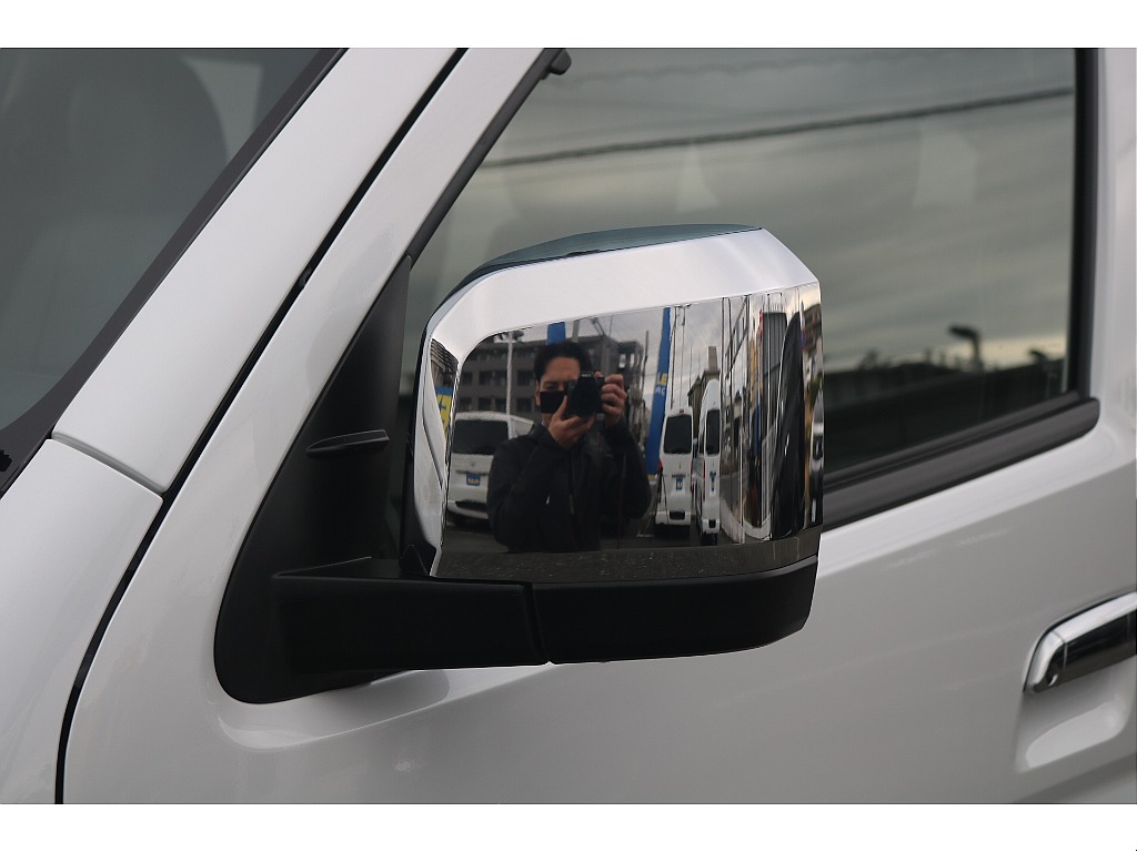 トヨタ ハイエース(17枚目)