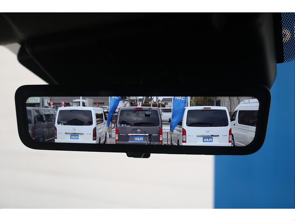 トヨタ ハイエース(30枚目)