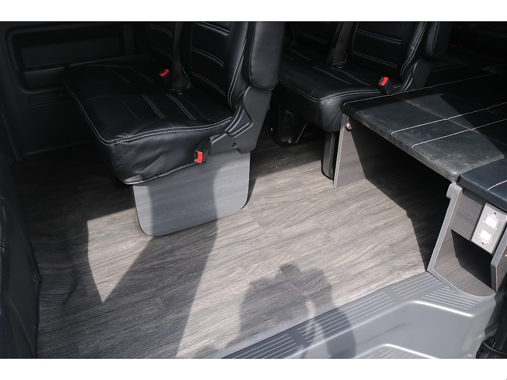 トヨタ ハイエース(6枚目)