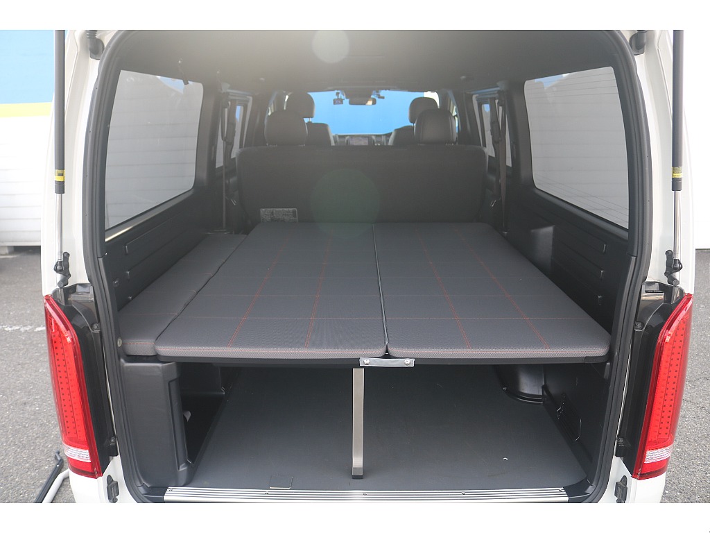 車中泊にも、お仕事にも使いやすいベッドキット♪