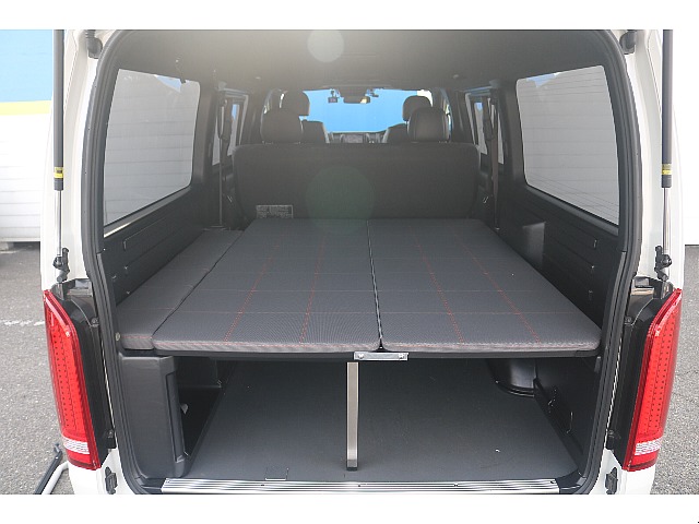 車中泊にも、お仕事にも使いやすいベッドキット♪