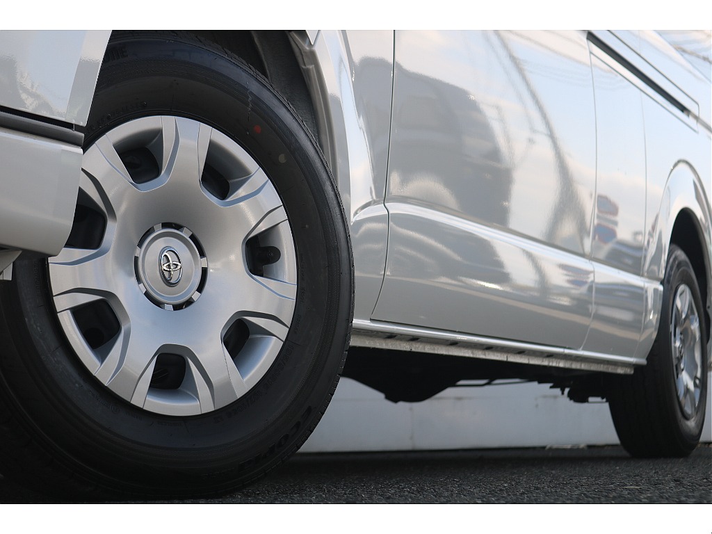 トヨタ ハイエースバン(12枚目)