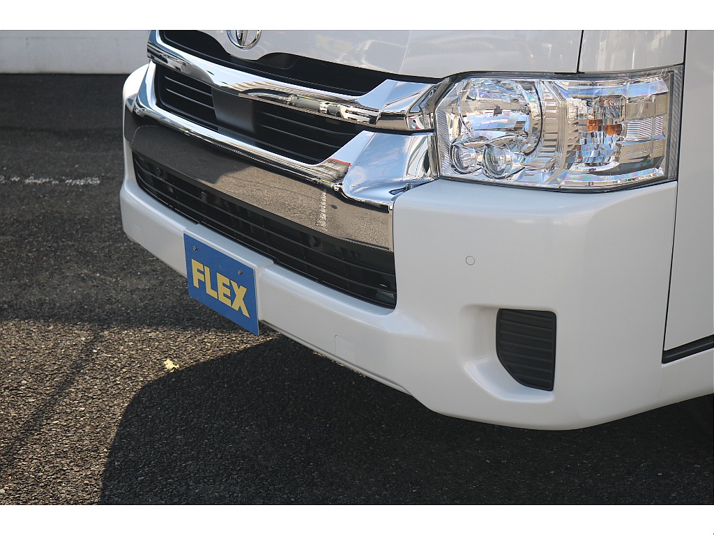 トヨタ ハイエースバン(9枚目)