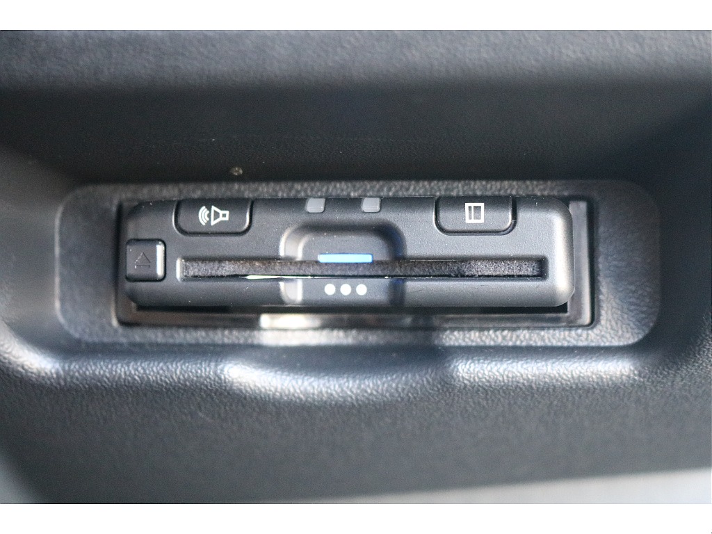 トヨタ ハイエース(14枚目)